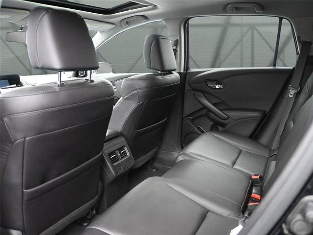 Photo of 2017 White Diamond Pearl Acura RDX