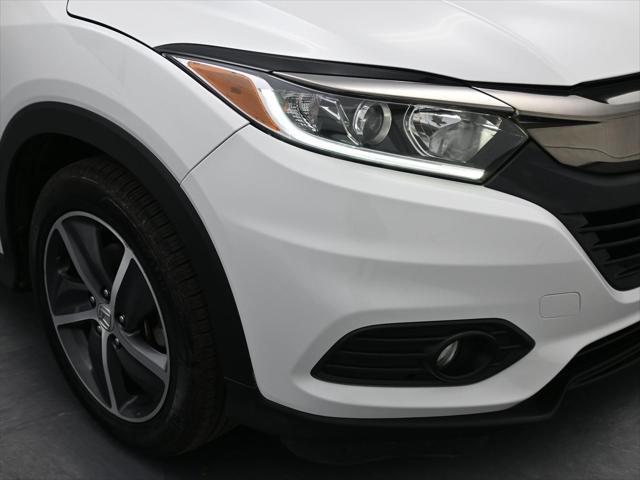 Photo of 2022 Platinum White Pearl Honda HR-V