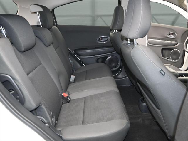 Photo of 2022 Platinum White Pearl Honda HR-V