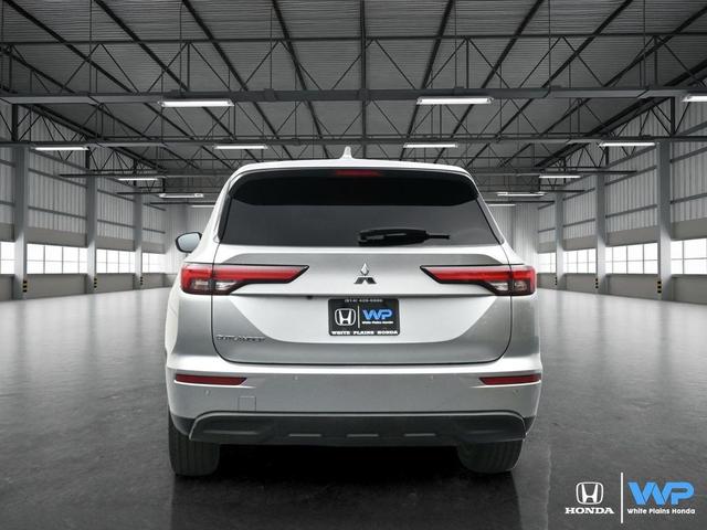 Photo of 2022  Mitsubishi Outlander