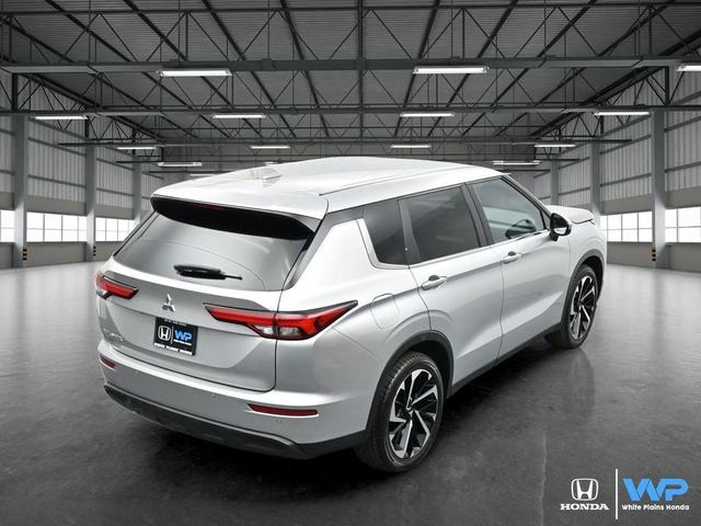 Photo of 2022  Mitsubishi Outlander