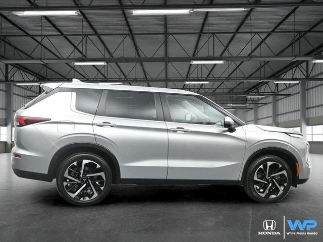 Photo of 2022  Mitsubishi Outlander