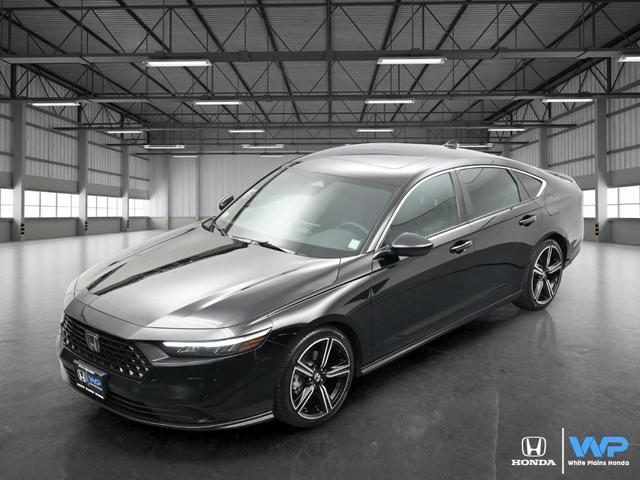 Photo of 2024 Crystal Black Pearl Honda Accord Hybrid