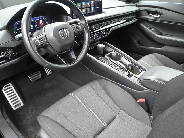 Photo of 2024 Crystal Black Pearl Honda Accord Hybrid