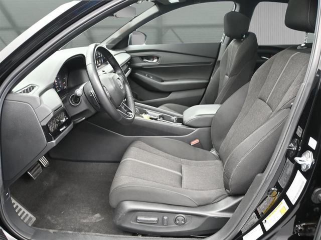 Photo of 2024 Crystal Black Pearl Honda Accord Hybrid