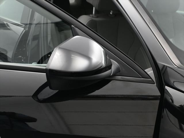 Photo of 2023 Onyx Black Hyundai ELANTRA