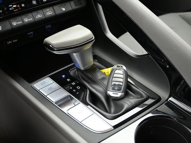 Photo of 2023 Onyx Black Hyundai ELANTRA