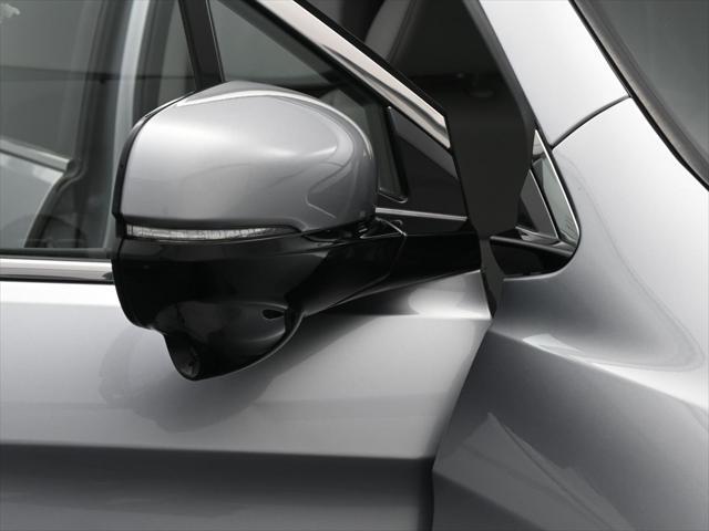 Photo of 2017 Lunar Silver Metallic Honda Pilot
