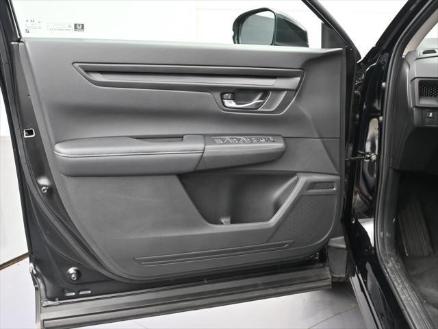 Photo of 2025 Crystal Black Pearl Honda CR-V