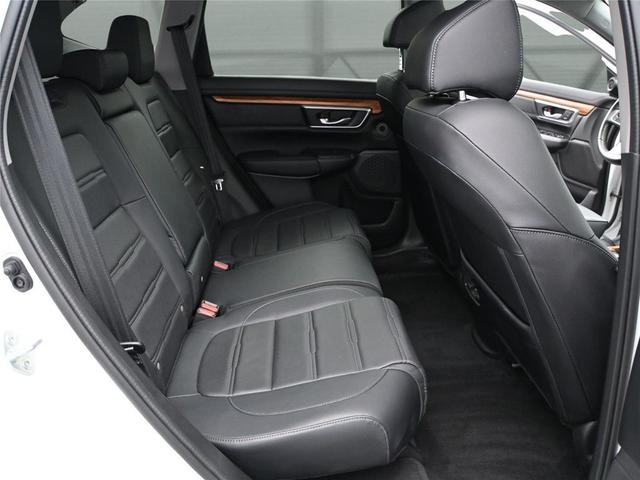 Photo of 2022 Platinum White Pearl Honda CR-V