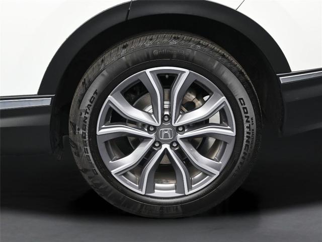 Photo of 2022 Platinum White Pearl Honda CR-V