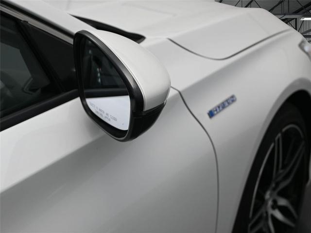 Photo of 2022 Platinum White Pearl Honda Accord Hybrid