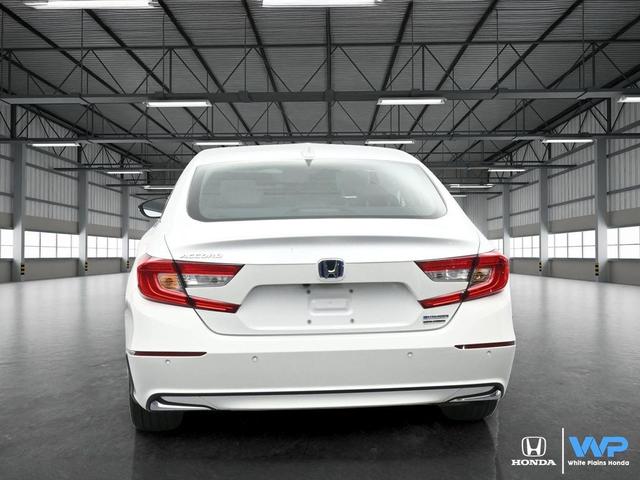 Photo of 2022 Platinum White Pearl Honda Accord Hybrid