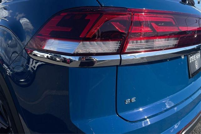 Photo of 2025 Mountain  Lake Blue Volkswagen Atlas Cross Sport