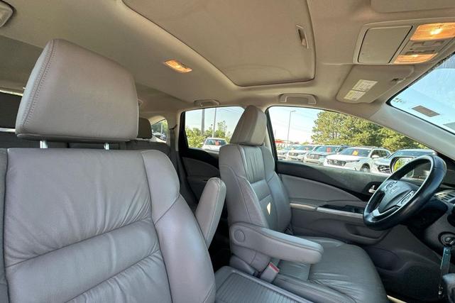 Photo of 2014 Basque Red Pearl II Honda CR-V