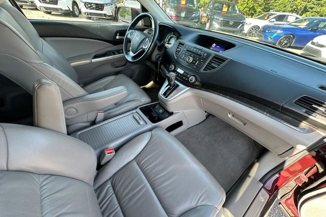 Photo of 2014 Basque Red Pearl II Honda CR-V