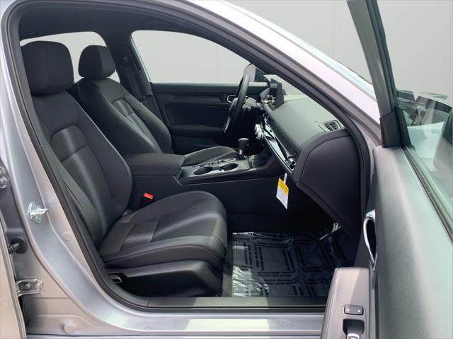Photo of 2025 Silver Metallic Honda Civic