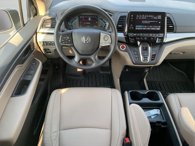 Photo of 2023 Platinum White Pearl Honda Odyssey