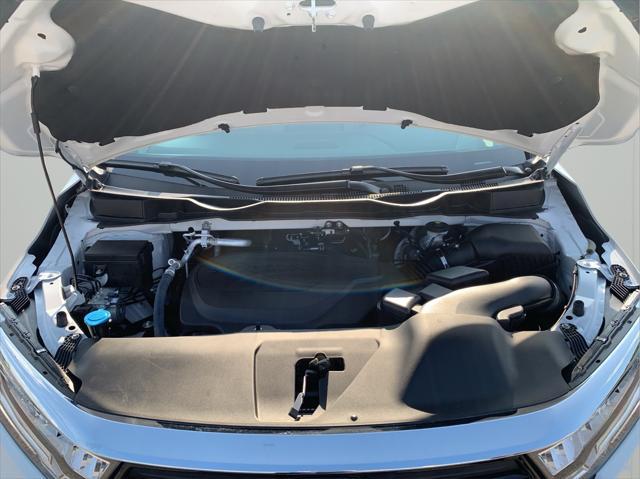 Photo of 2023 Platinum White Pearl Honda Odyssey