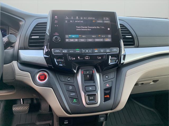 Photo of 2023 Platinum White Pearl Honda Odyssey