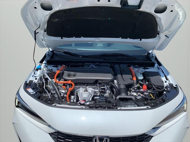 Photo of 2025 Platinum Honda Civic Hybrid