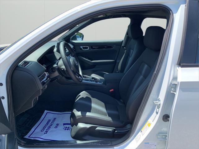 Photo of 2025 Platinum Honda Civic Hybrid