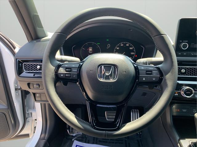 Photo of 2025 Platinum Honda Civic Hybrid