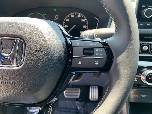 Photo of 2025 Platinum Honda Civic Hybrid