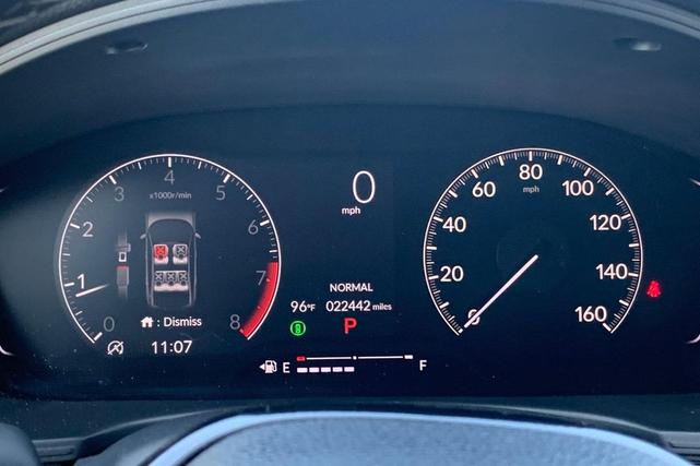Photo of 2023 Platinum White Pearl Honda Civic