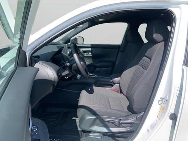 Photo of 2026 Platinum Honda HR-V