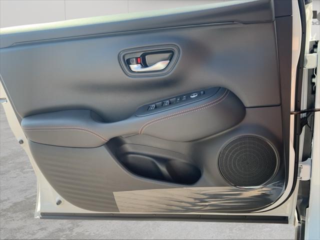 Photo of 2026 Platinum Honda HR-V