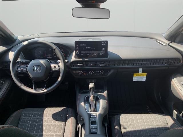 Photo of 2026 Platinum Honda HR-V