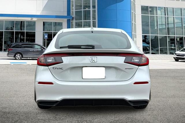 Photo of 2025 Platinum Honda Civic