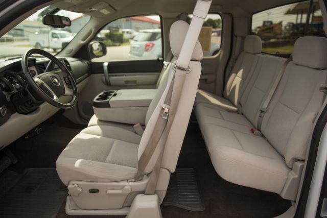 Photo of 2008 Summit White Chevrolet Silverado 1500