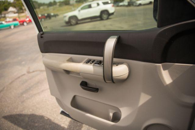 Photo of 2008 Summit White Chevrolet Silverado 1500