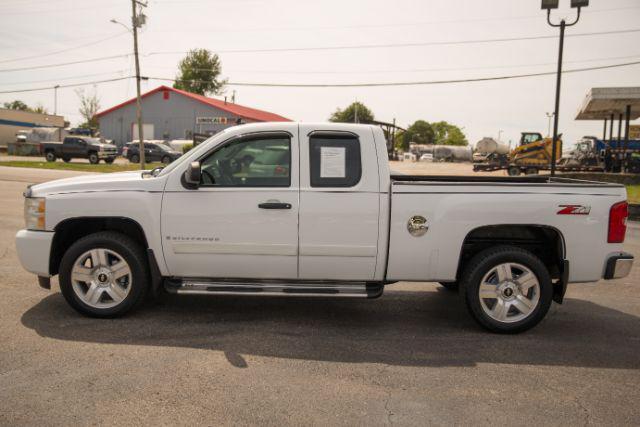 Photo of 2008 Summit White Chevrolet Silverado 1500