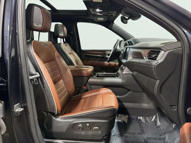 Photo of 2023 Midnight Blue Metallic GMC Yukon XL