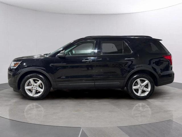 Photo of 2018 Shadow Black Ford Explorer