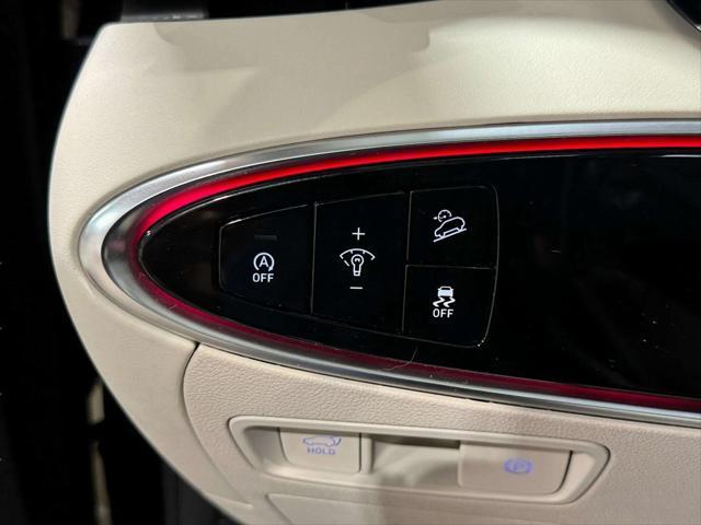 Photo of 2023 Vik Black Genesis GV70