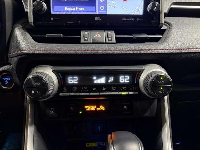 Photo of 2022 Blizzard Pearl/Midnight Black Metallic Toyota RAV4 Prime