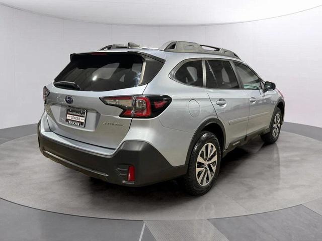 Photo of 2022 Ice Silver Metallic Subaru Outback