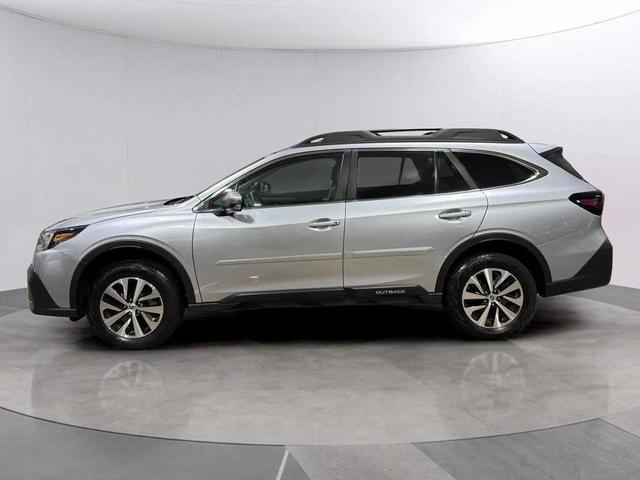 Photo of 2022 Ice Silver Metallic Subaru Outback