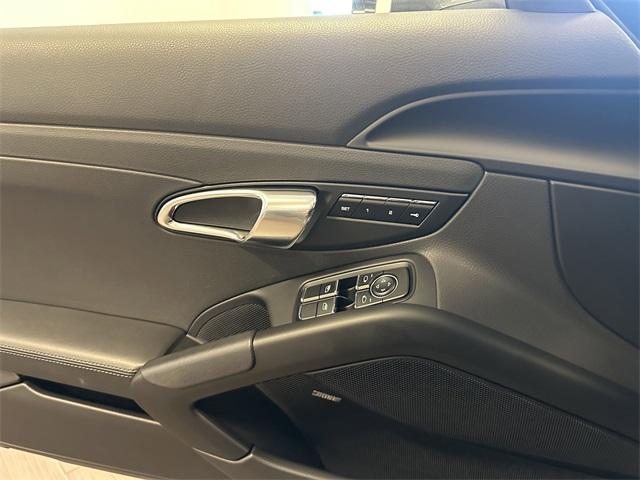 Photo of 2018 Agate Gray Metallic Porsche 718 Cayman