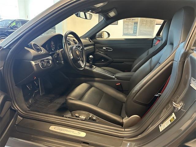 Photo of 2018 Agate Gray Metallic Porsche 718 Cayman