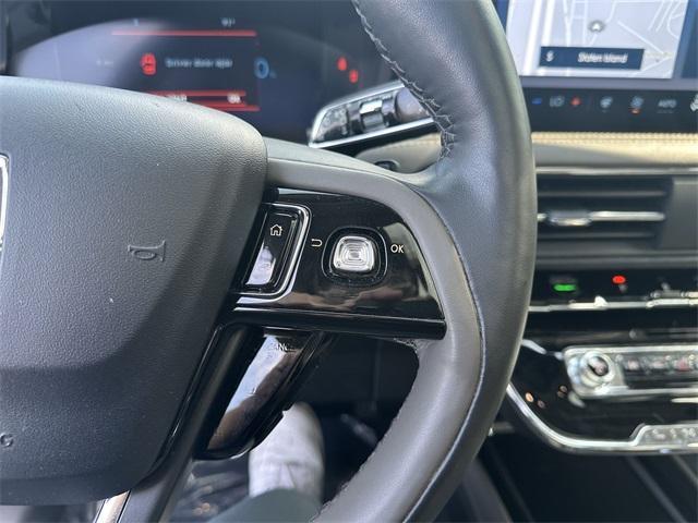 Photo of 2023 Pristine White Lincoln Corsair