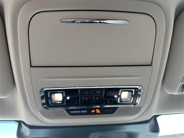 Photo of 2023 Pristine White Lincoln Corsair