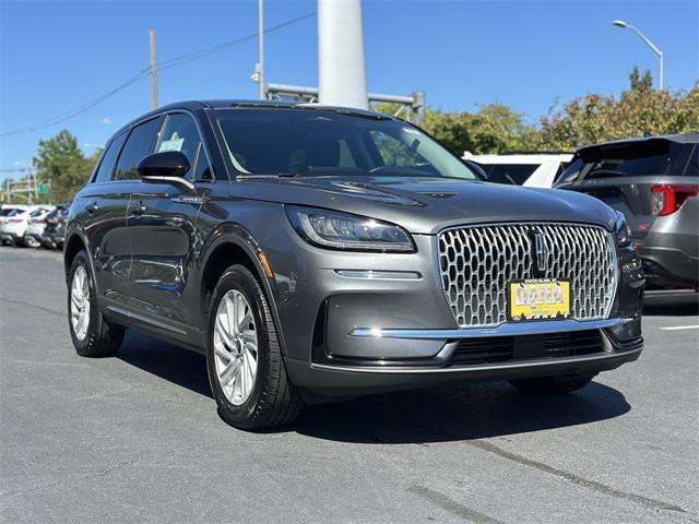 Photo of 2024 Metallic Lincoln Corsair