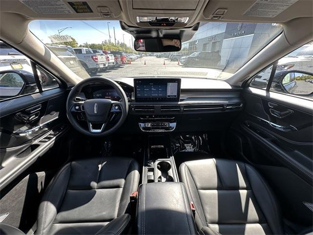 Photo of 2024 Metallic Lincoln Corsair