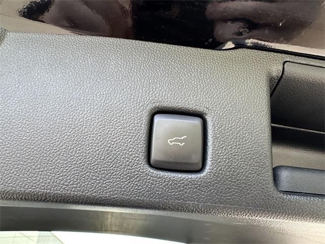 Photo of 2022 Agate Black Metallic Ford Escape