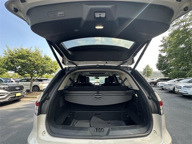 Photo of 2023 Ceramic Pearl Metallic Lincoln Aviator